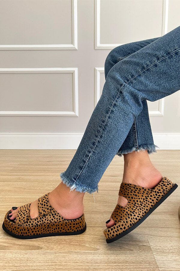 Sandalia Flat Shannon Onça FEMININO - CALÇADOS - SANDALIA 8 Dm Stores
