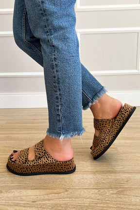 Sandalia Flat Shannon Onça FEMININO - CALÇADOS - SANDALIA 8 Dm Stores 